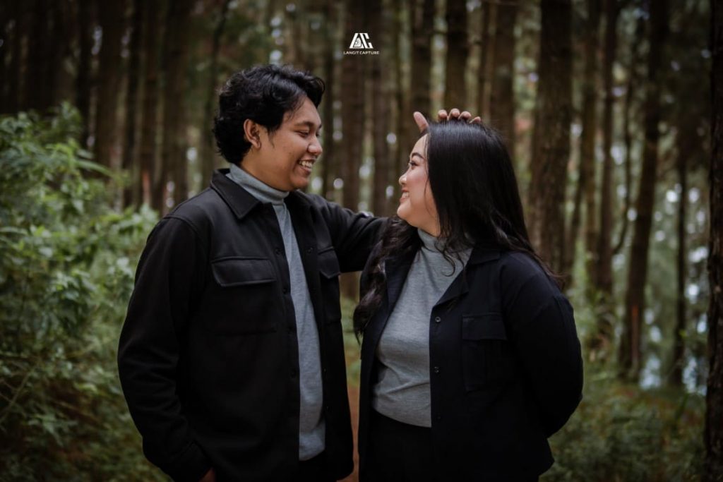 Ajeng Bara 6 Copyright © Weddingku.vip