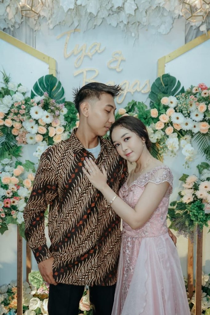 BAGAS TYA Copyright © Weddingku.vip