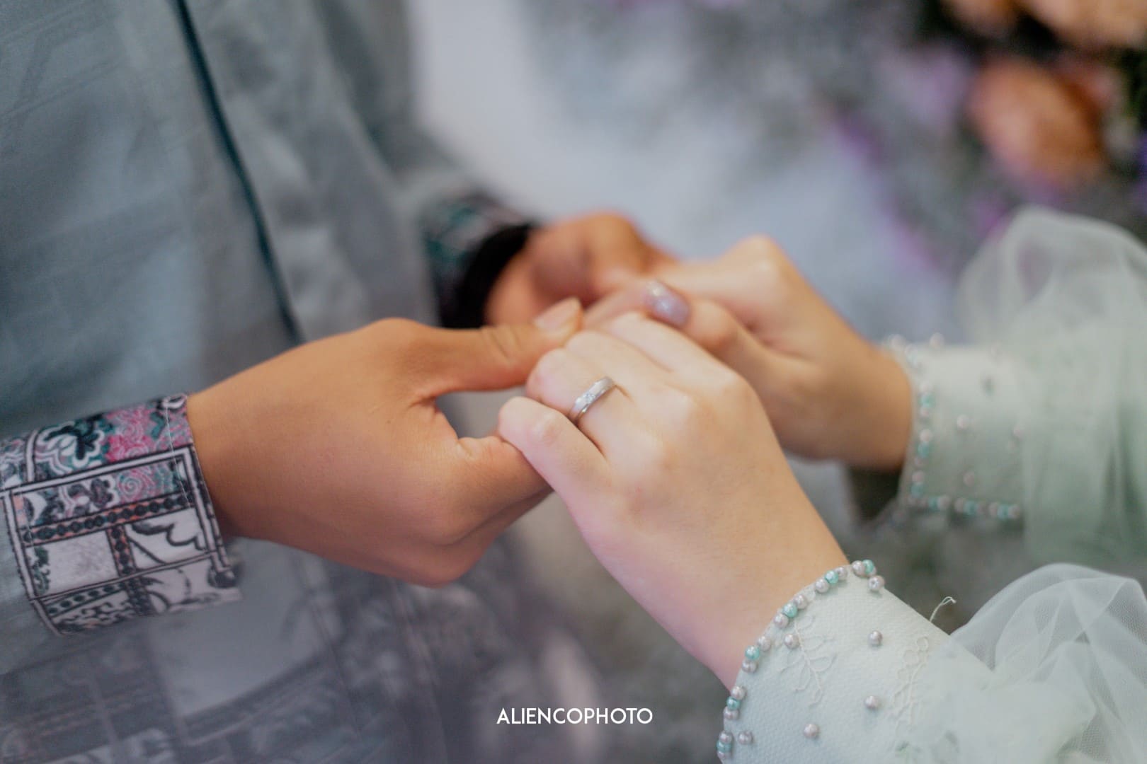 CINDY RIZKY 2 Copyright © Weddingku.vip