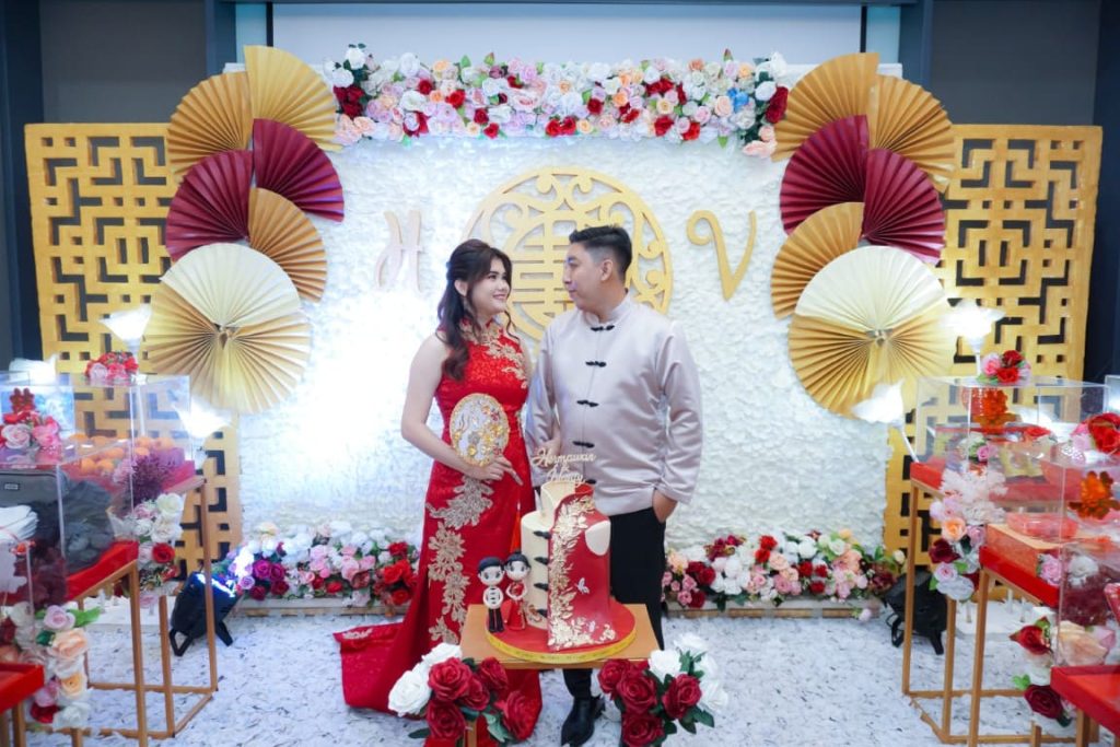 VIATY HERMAWAN 2 Copyright © Weddingku.vip