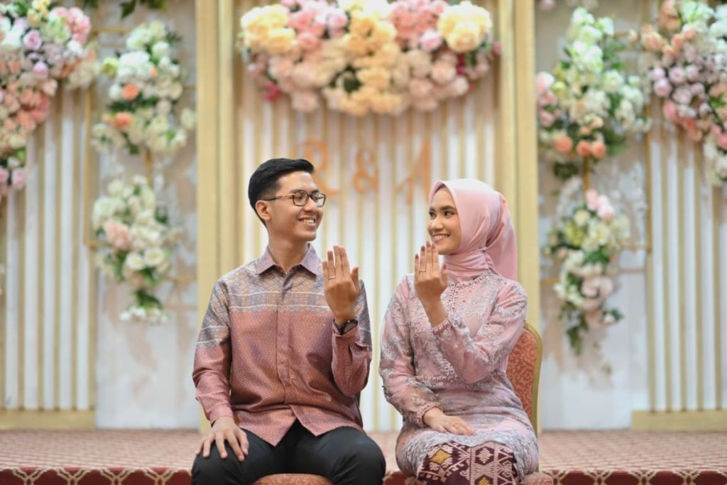 ANGGUN RAFIF 13 Copyright © Weddingku.vip