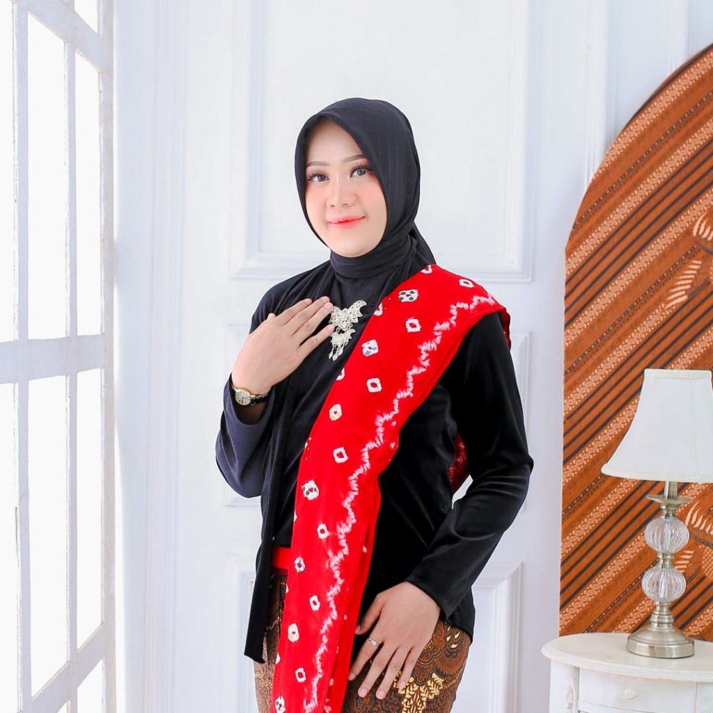 ADIT IRNA 18 Copyright © Weddingku.vip