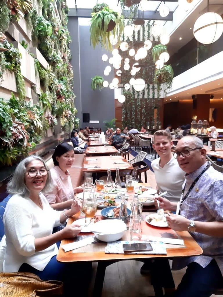 Rens Mery Grace 15 Copyright © Weddingku.vip