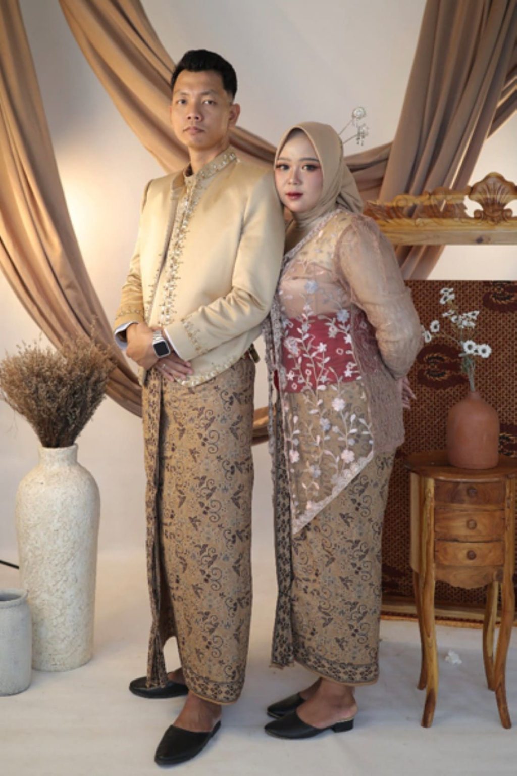 Dina Rio 2 Copyright © Weddingku.vip