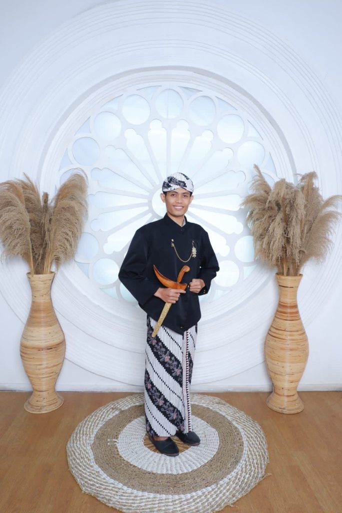 Enjum Agung 7 Copyright © Weddingku.vip