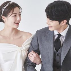 Clarisa Febrian 8 Copyright © Weddingku.vip