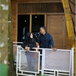 Tina & Nur (2)
